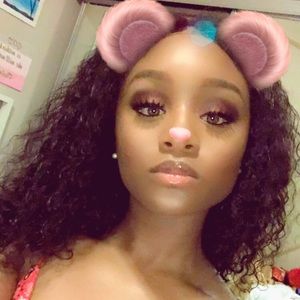 Meet your Posher, Lanise